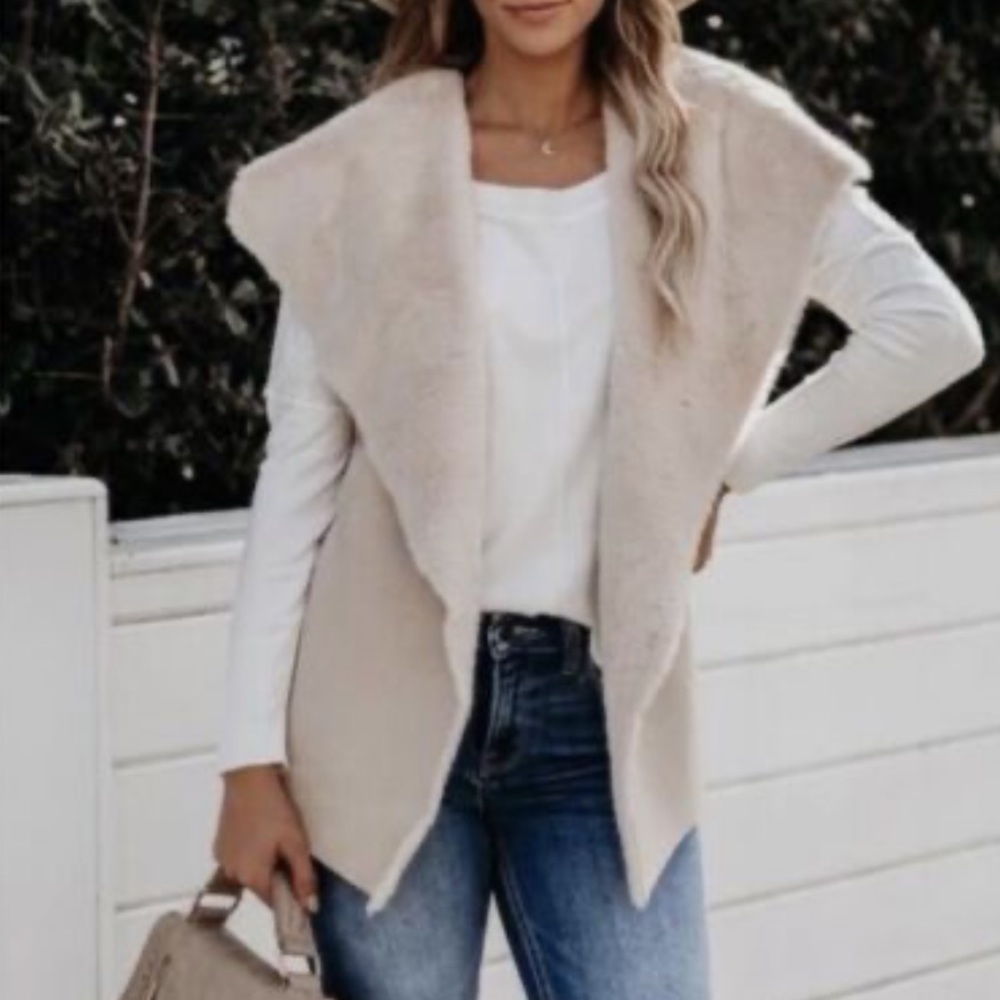 Twelth Love Suede Faux Fur Open Front Vest Sweater Size: M in Cream beige NW - Picture 7 of 10